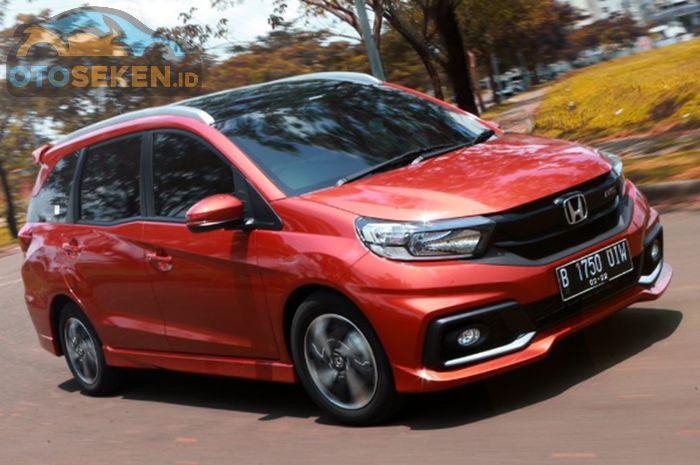 Spesifikasi dan kisaran harga Honda Mobilio RS tahun 2017 seken.