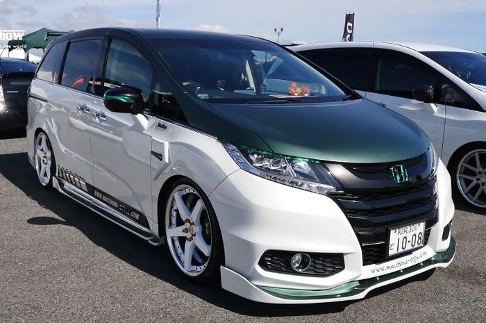 Modifikasi Honda Odyssey garapan Macchina, Jepang ini sukses tampil sporty