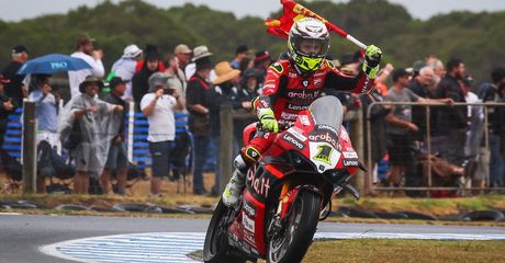 Alvaro Bautista Membuat Sejarah di Sirkuit Phillip Island, Setelah Mendominasi Balap WorldSBK Australia 2023