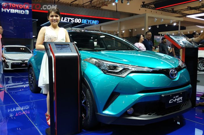 Toyota C-HR Hybrid sukses menjadi bintang di segmennya selama sembilan hari pameran GIIAS 2019.
