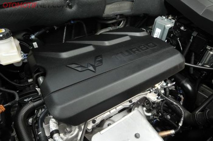 Mesin 1.500 cc, DOHC 16 katup, DVVT, Turbocharged pada Almaz RS