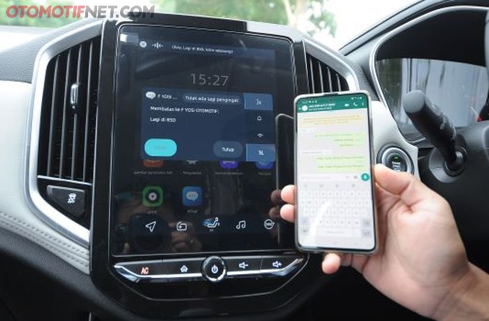 Kerennya lagi,fitur di Almaz RS Pro, bisa jawab pesan Whatsapp lewat perintah suara