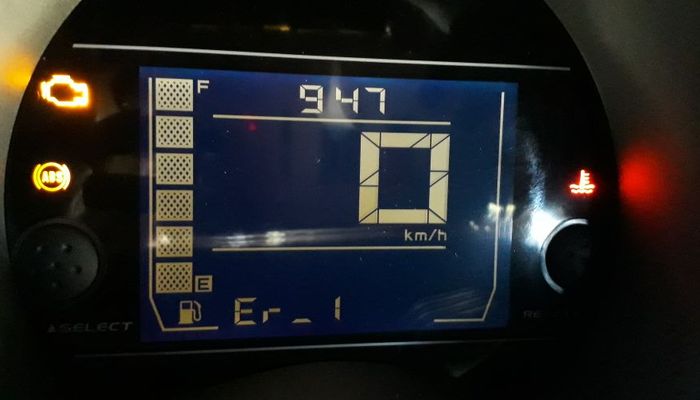Panel instrumen Yamaha NMAX baru, fuelmeter sudah digital