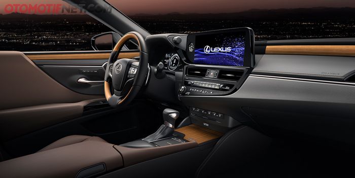 Interior New Lexus ES 300h