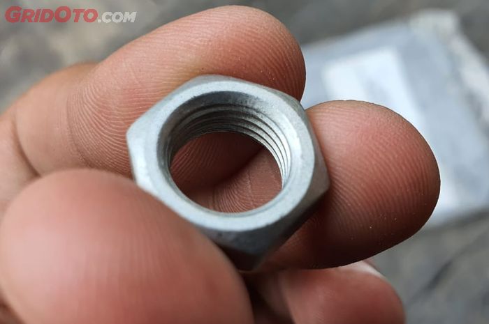 mur pulley depan Yamaha NMAX generasi pertama terlalu tipis jadi rawan copot dan slek