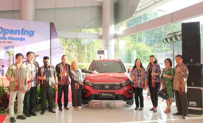 Peresmian dealer Honda Mamuju di bawah naungan Honda Balindo Mamuju