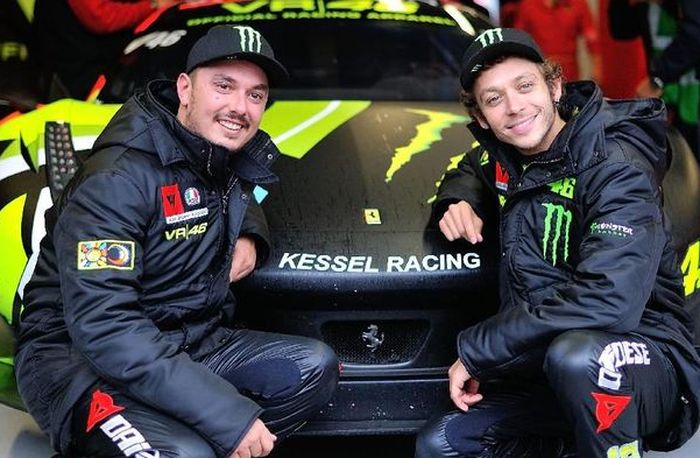 Pensiun atau lanjut balapan, sahabat Valentino Rossi bocorkan rencana masa depan Valentino Rossi di MotoGP 2021