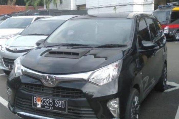 Toyota Calya pelaku pemukulan terhadap pengemudi ambulans di Bintaro