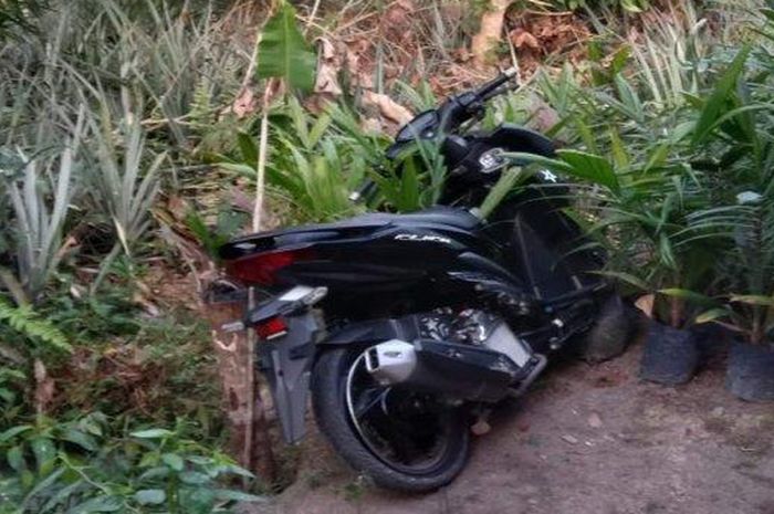 Penemuan Honda Vario 150 misterius di belakang rumah