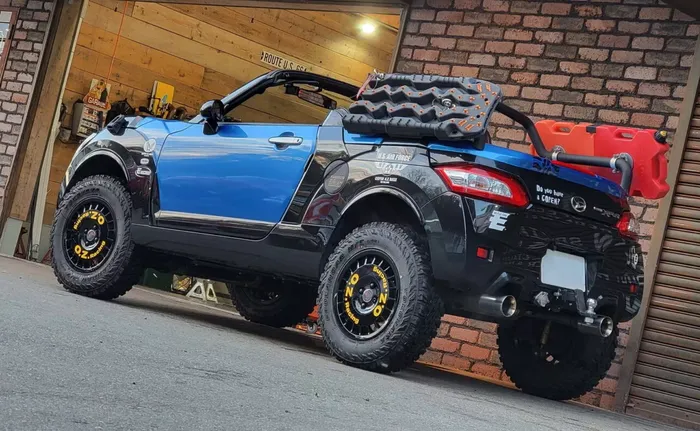 Pasang lift kit bikin ground clereance Copen ini naik signifikan 