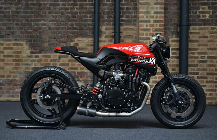Honda CBX750 custom cafe racer dari X-Axis
