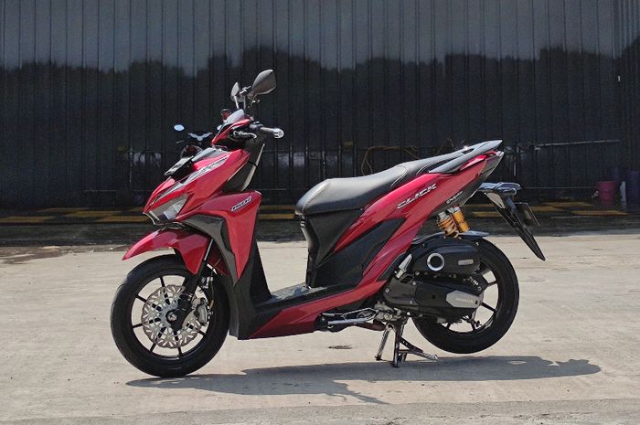 Honda Vario 150 modifikasi tampil merah merona