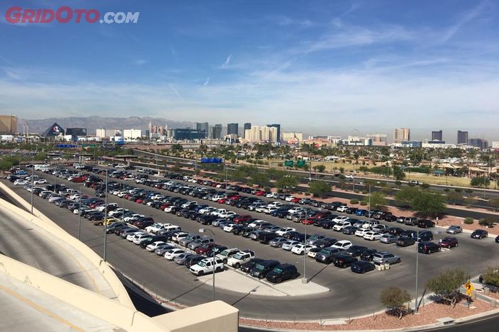 Lokasi parkir di Bandara McCarran, Las Vegas