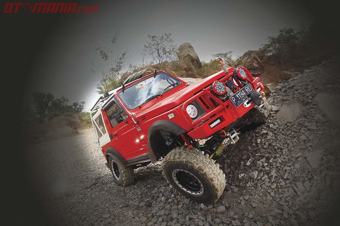 Modifikasi Suzuki Jimny Sierra 1984