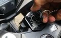 Awas Kunci Kontak Motor Macet di Musim Hujan, Motor Bisa Mogok!