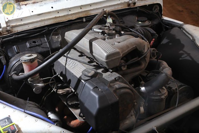 Mesin Suzuki Jimny LWB ini sudah dipasangi mesin milik BMW 1800 cc