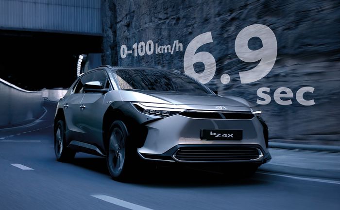 Dengan penggerak semua roda, Toyota mengklaim akselerasi 0-100 km/jam bZ4X tuntas dalam waktu 6,9 detik.