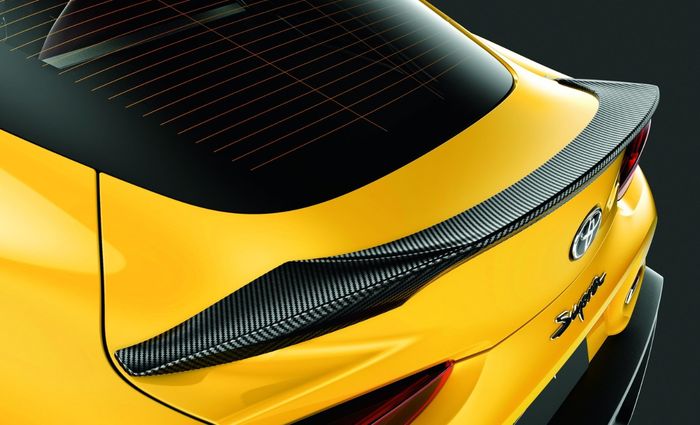 Spoiler belakang jugatak ketinggalan disematkan