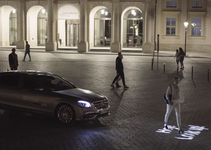 Teknologi LED Mercedes-Benz