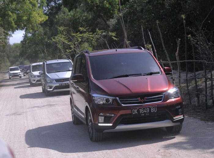 Wuling Confero