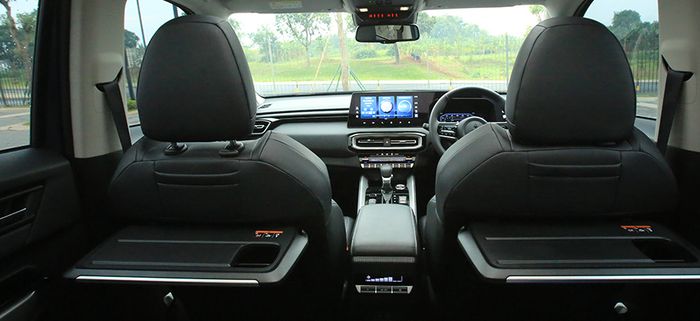 Kabin Mitsubishi Destinator