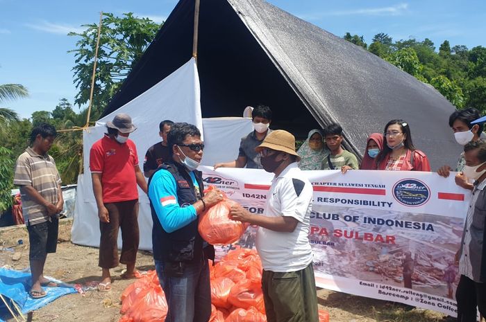 Donasi komunitas ID42NER terhadap korban gempa di Mamuju dan Majene.