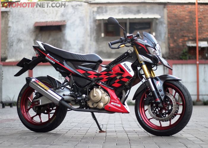 Suzuki Satria F150 Anti Ban Cacing Tampil Ala Moge Livery Dari Gp500 Gridoto Com