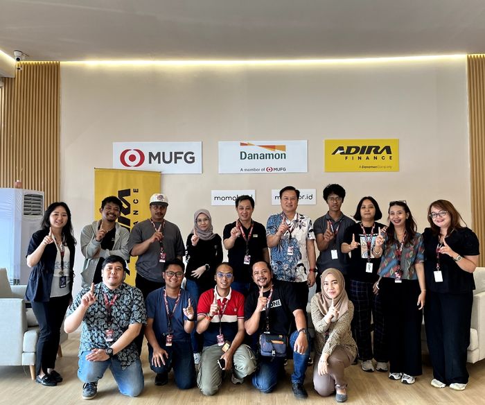 PT Adira Dinamika Multi Finance berikan solusi pembiayaan bagi pengunjung di ajang Indonesia International Motor Show (IIMS) 2025.