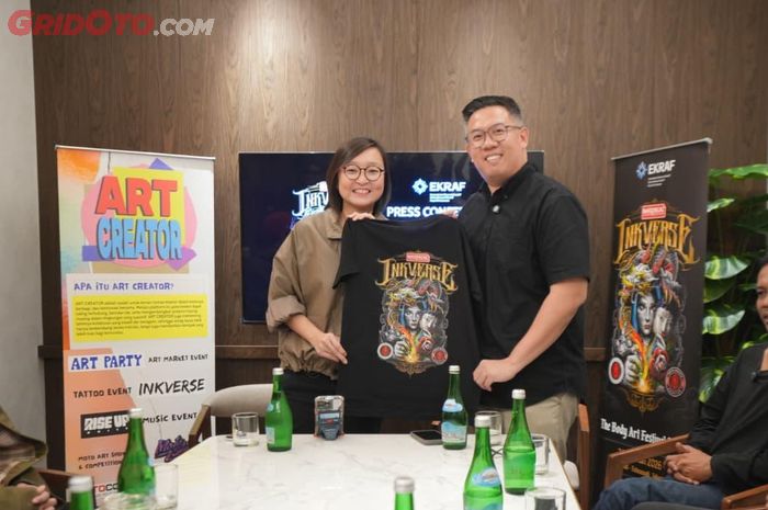 Maxdecal berkolaborasi dengan Indonesia Subculture dan mendapat restu dari Kementerian Ekonomi Kreatif (Kemenekraf)