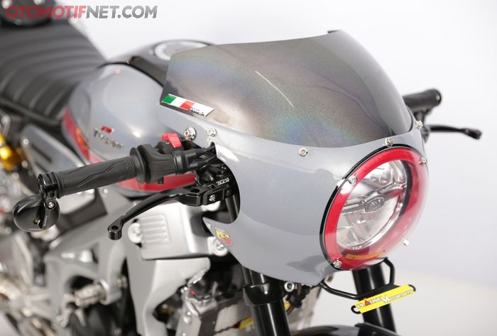 Lampu utama Yamaha XSR 155 dikasih kerodong, biar semakin mirip XSR 900