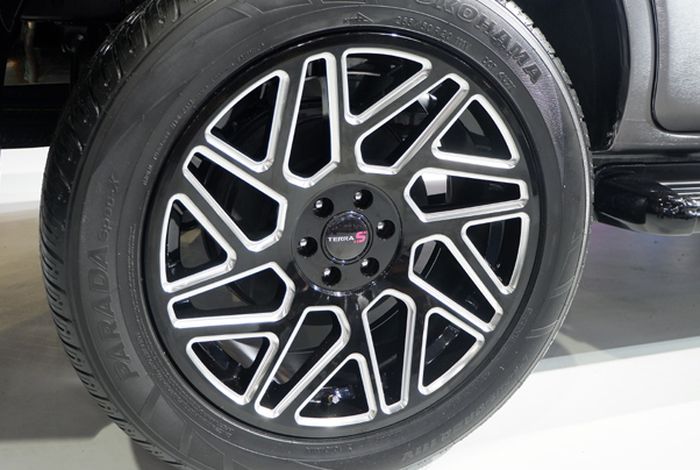 Tampilan pelek Nissan Terra S Concept