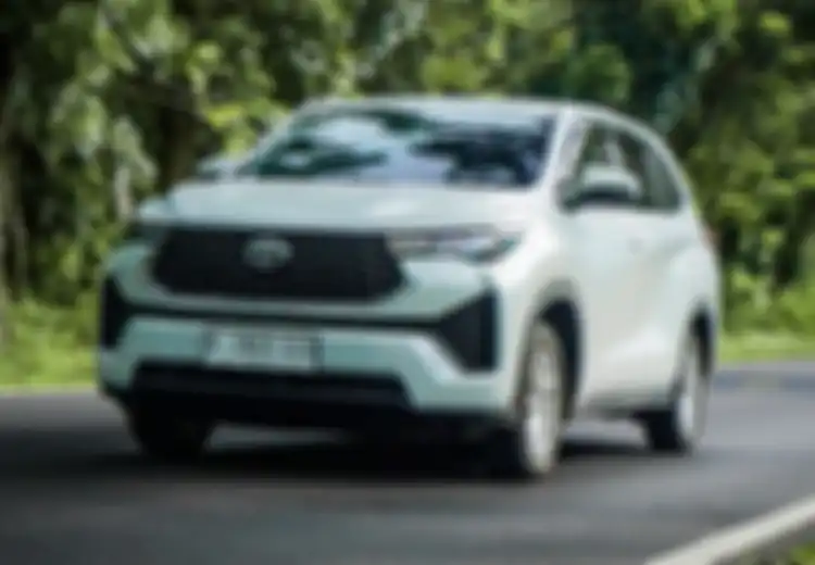 Harga Innova Zenix G CVT 2023 Bekas Menggiurkan, Makin Pas Dikantong