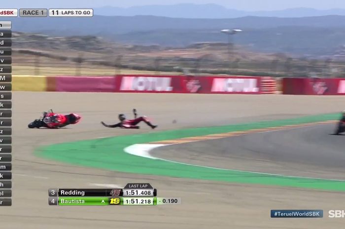 Scott Redding crash pada race 1 WSBK Alcaniz 2020 di sirkuit Aragan, hari Sabtu (5/9)