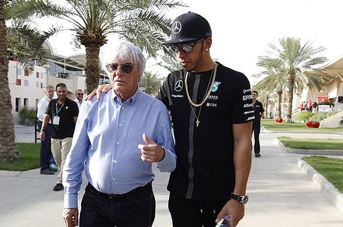 Bernie Ecclestone dan Lewis Hamilton