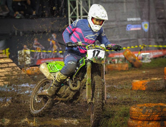 Keseruan Trial Game Dirt 2023.