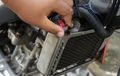 Waspada, Air Radiator Motor Mendadak Keluar, Ini Beberapa Penyebabnya