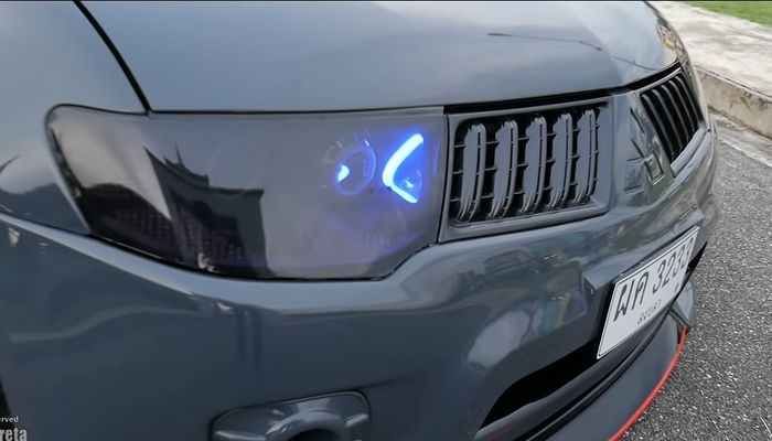 Modifikasi Mitsubishi Triton lawas pasang body kit dan LED custom