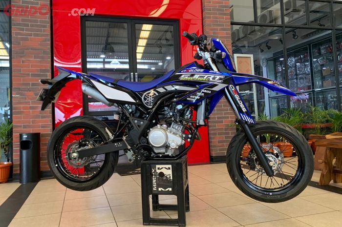 Yamaha WR 155R supermoto 