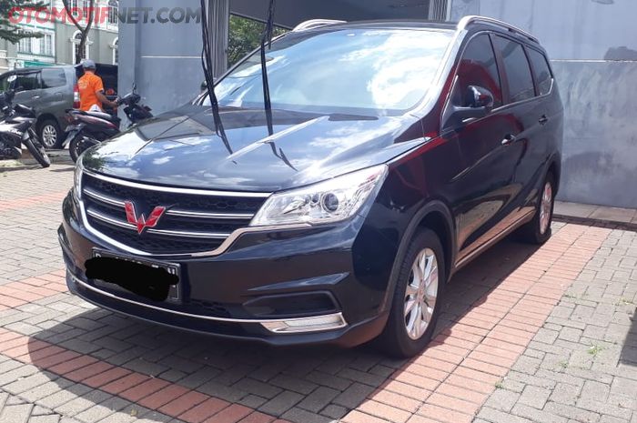 Wuling Cortez 1.5 tipe S tahun 2018 di Hebo Car. 