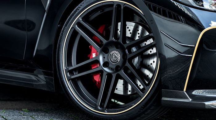 BMW M3 Competition mendapatkan pelek Manhart ukuran 21 inci
