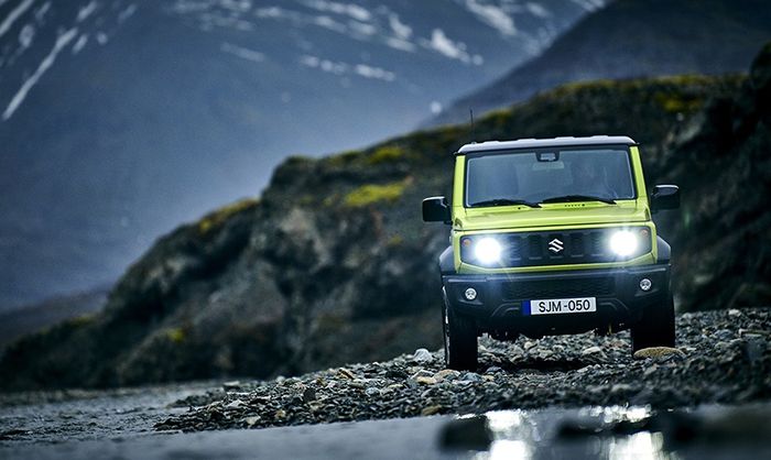 Jimny baru punya penggerak roda 4WD