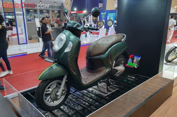 Honda Scoopy dapat dua pilihan warna baru di IMOS+2023