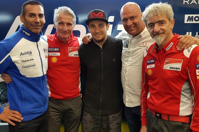 Karel Abraham tetap di MotoGP