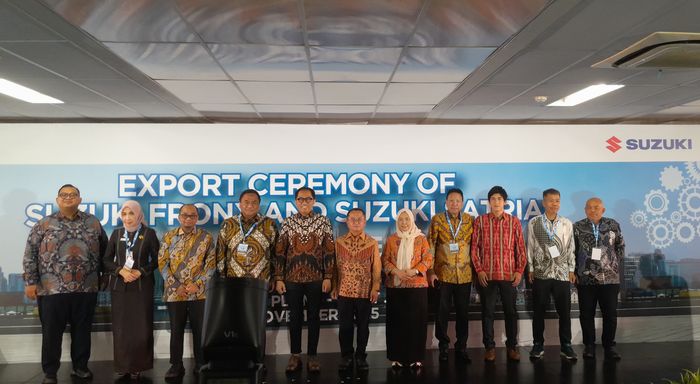Ceremoni Ekspor of Suzuki Fronx dan Suzuki Satria made in Indonesia