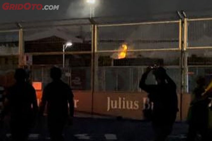 Terjadi kebakaran di dalam sirkuit Ancol, beberapa jam setelah balapan Formula E Jakarta 2022 selesai digelar