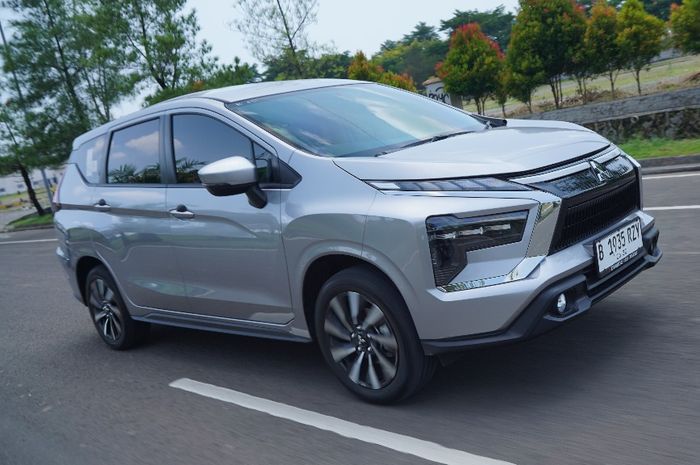Mitsubishi Xpander Exceed Tourer CVT