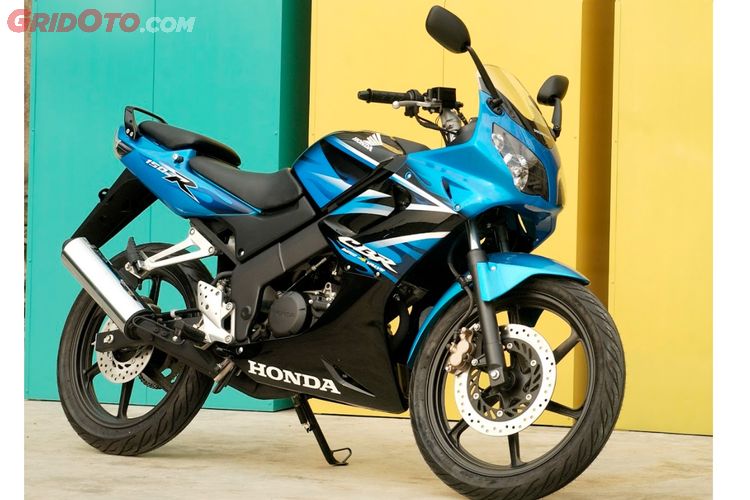 Honda cbr 150 old top