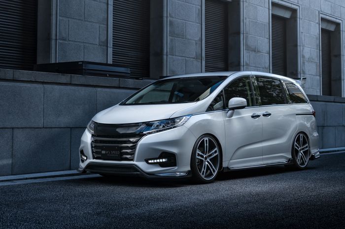 Modifikasi Honda Odyssey hasil garapan Mz Speed