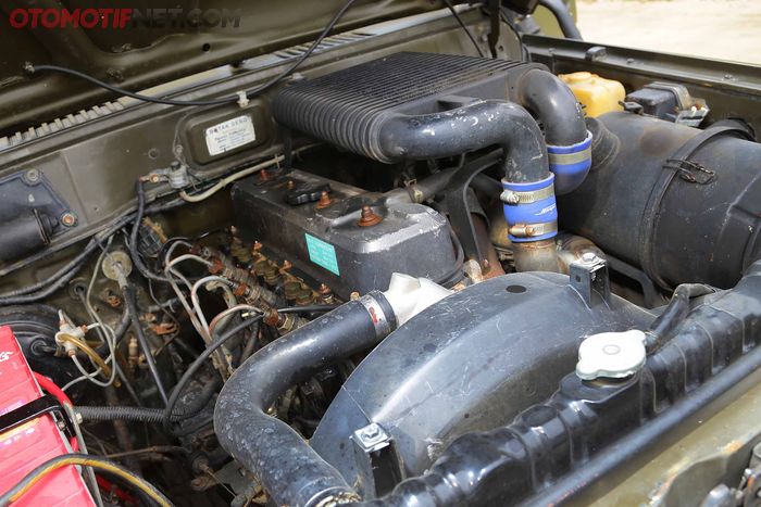 Mesin asli Taft GT ini dipasangi turbo intercooler copotan Daihatsu Rugger.