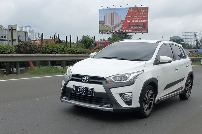 Kisaran harga dan spesifikasi Toyota Yaris G tahun 2014 seken.
